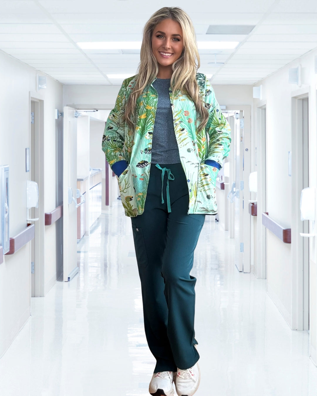 Great Barrier Reef - Mandarin Collar Tropical Scrub Jacket