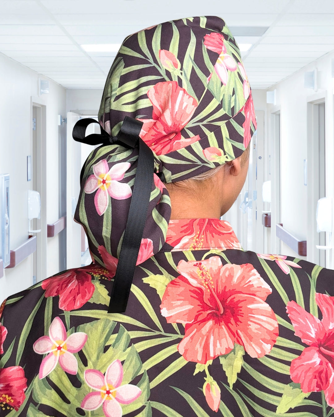 Hibiscus Escape Scrub Cap