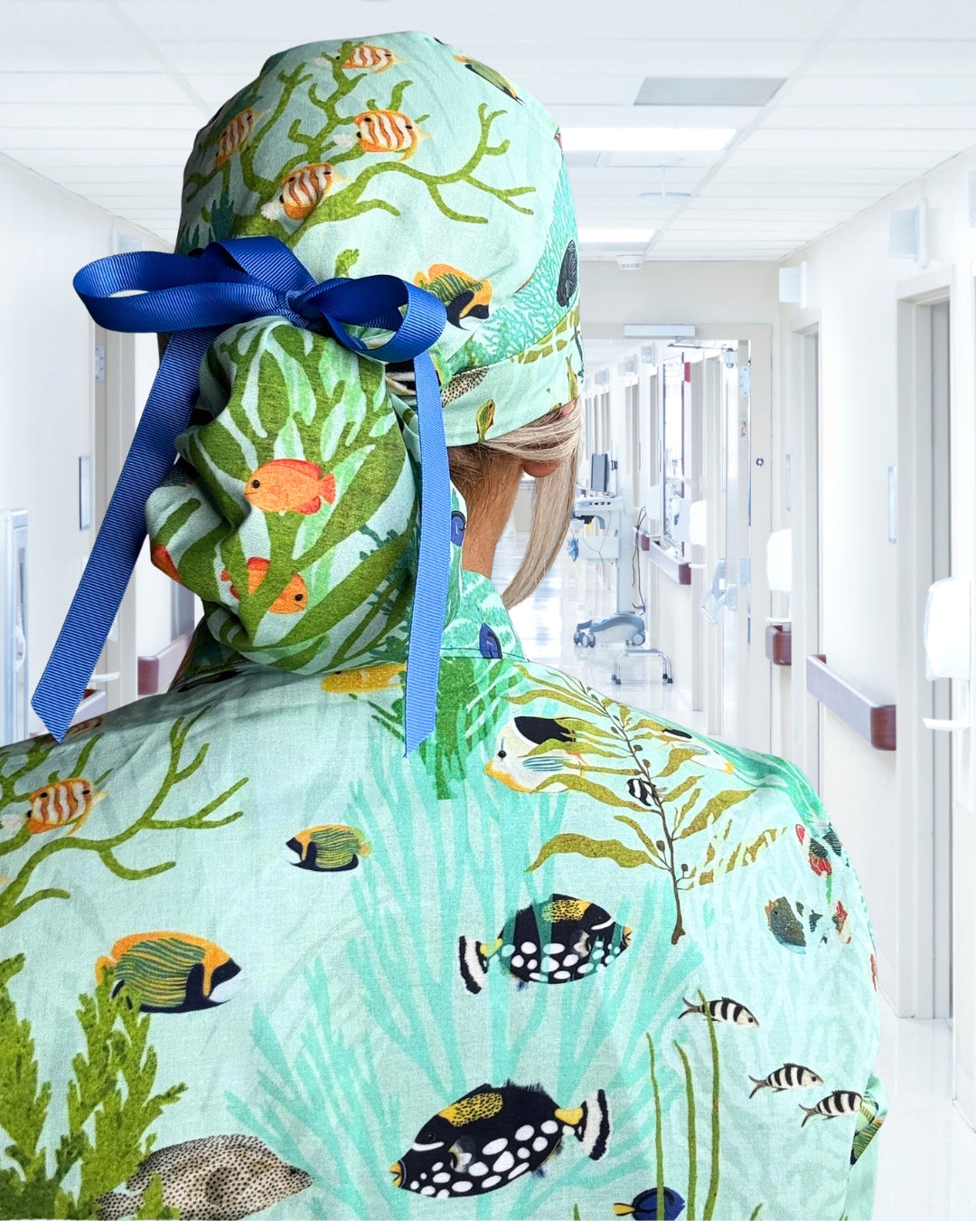 Great Barrier Reef - Mandarin Collar Tropical Scrub Jacket